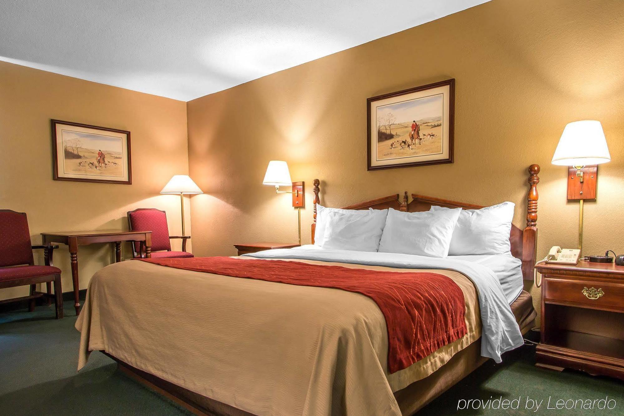 Super 8 By Wyndham Chambersburg I-81 Hotel Exterior photo